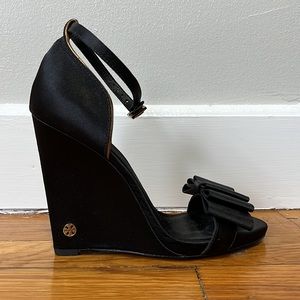 Tory Burch, wedge, black satin, gold accents